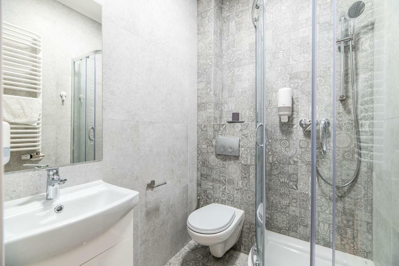 Lubomirskiego 23 Residence - Great Location, 10 Min To Main Square By Foot, Right Next To Main Rail And Bus Station Cracovia Exterior foto