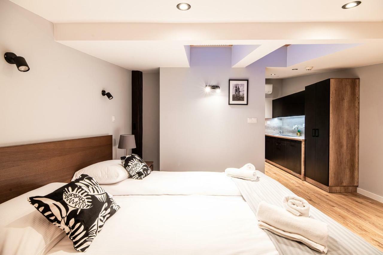 Lubomirskiego 23 Residence - Great Location, 10 Min To Main Square By Foot, Right Next To Main Rail And Bus Station Cracovia Exterior foto